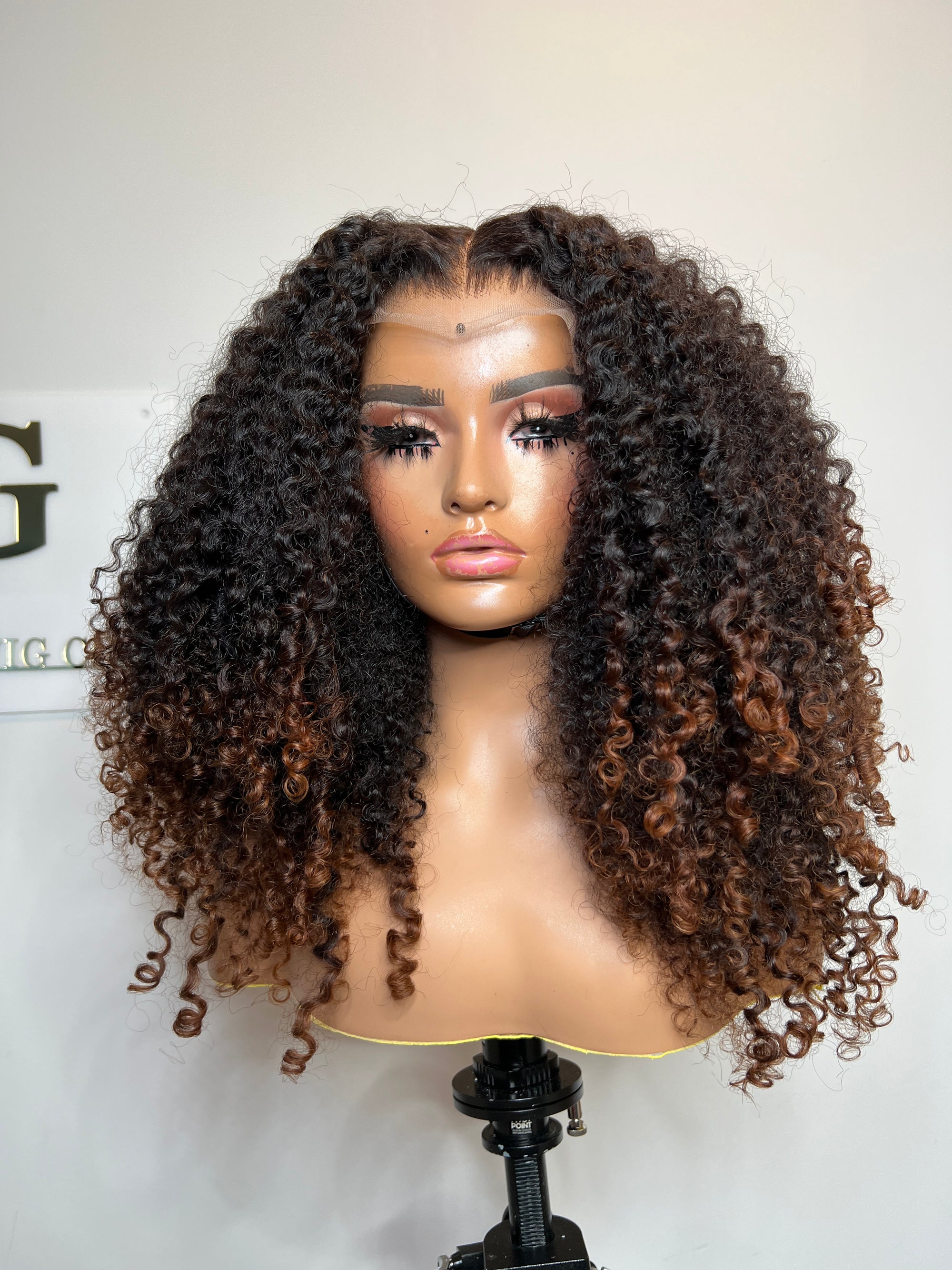 Raw Elite Kinky Curly 5x5 CLOSURE WIG 22” Ombré honey blonde